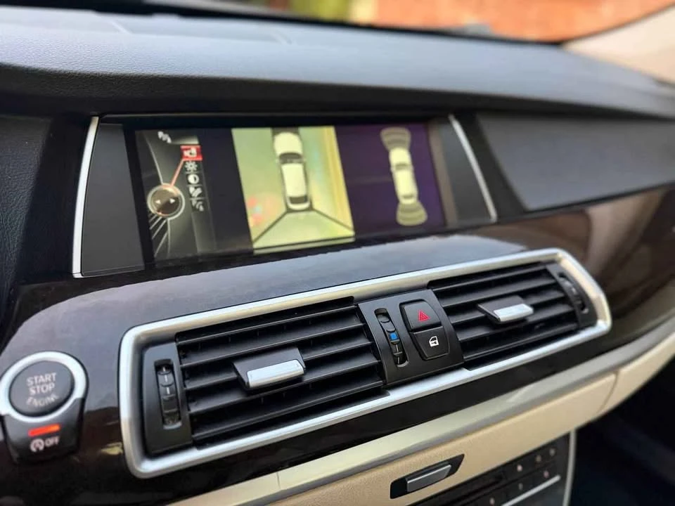 2017 BMW 5 Series - Image 16 of 20