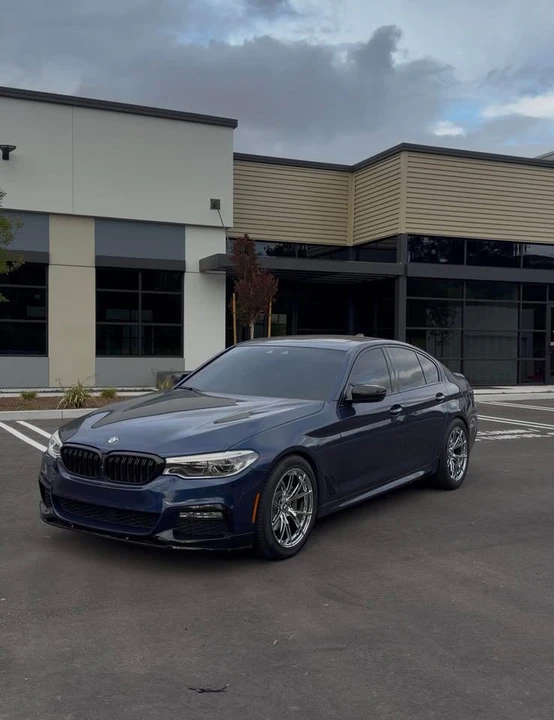 2017 BMW G30 5 Series Sedan - Image 2 of 6