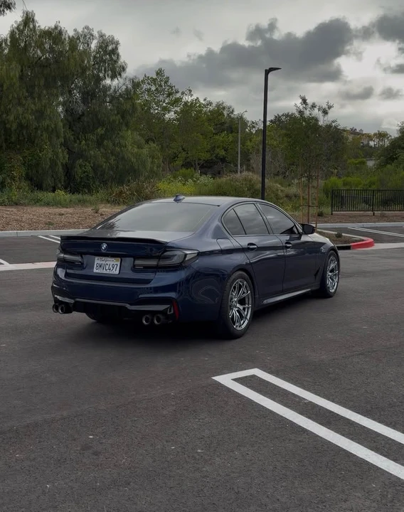 2017 BMW G30 5 Series Sedan - Image 4 of 6