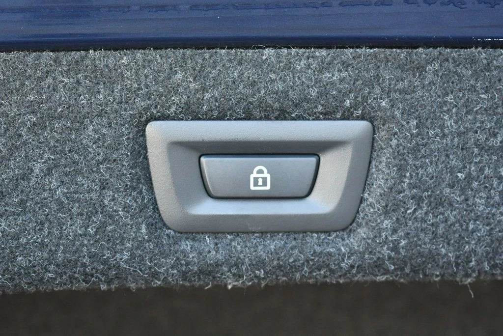 2017 BMW G30 5 Series Sedan - Image 17 of 21