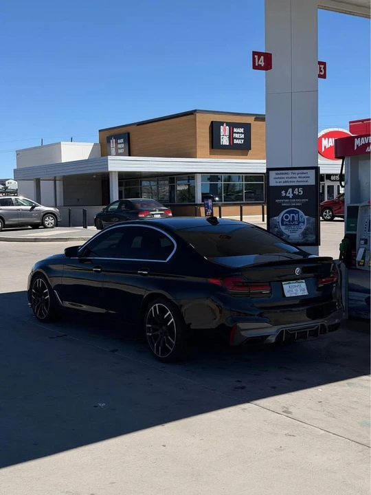 2017 BMW G30 5 Series Sedan - Image 3 of 3