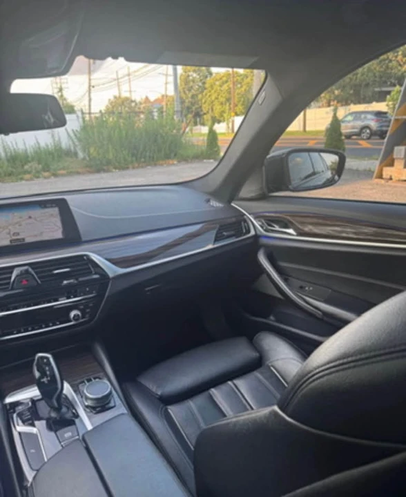 2017 BMW G30 5 Series Sedan - Image 5 of 10