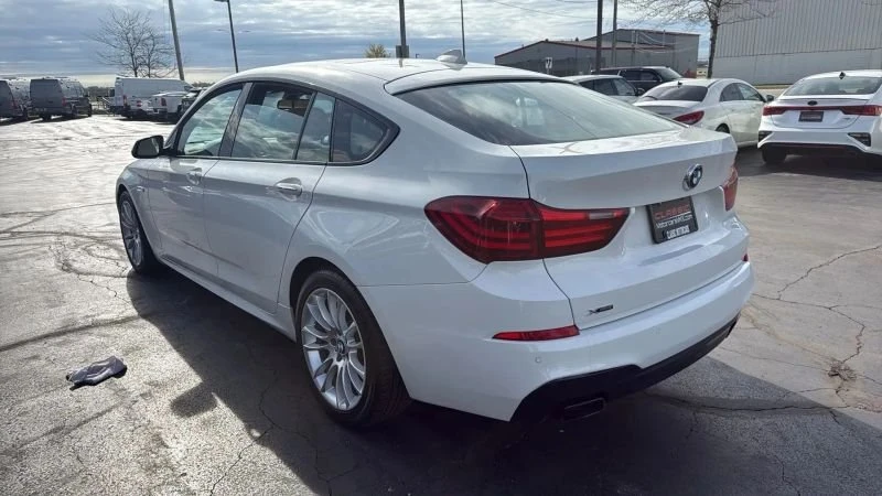 2017 BMW 5 Series - Image 7 of 11
