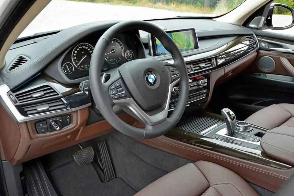 2017 BMW G30 5 Series Sedan - Image 5 of 6