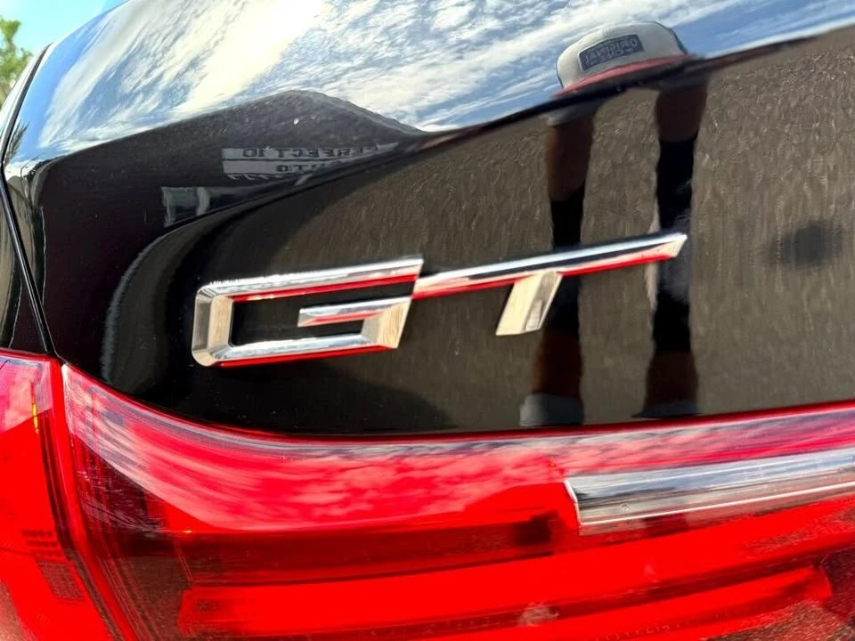 2017 BMW 5 Series - Image 18 of 20