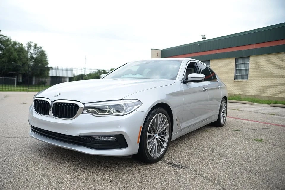2017 BMW 5 Series - Image 11 of 20