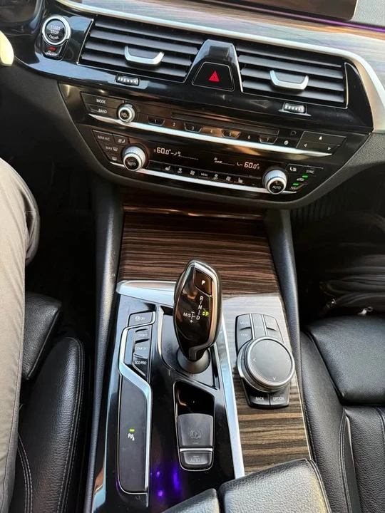 2017 BMW 5 Series - Image 14 of 20