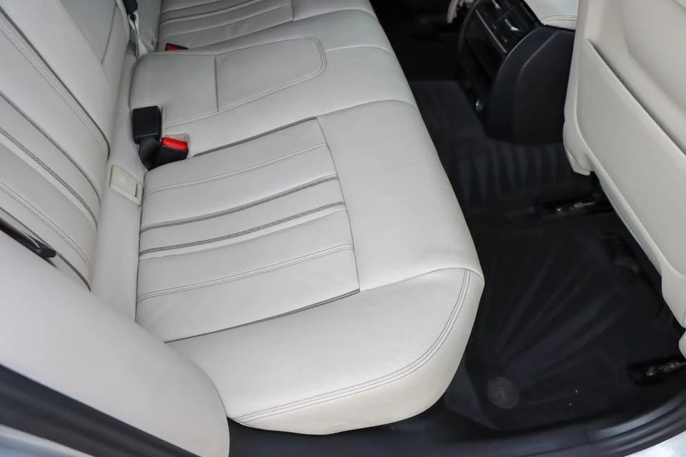 2017 BMW 5 Series - Image 19 of 19