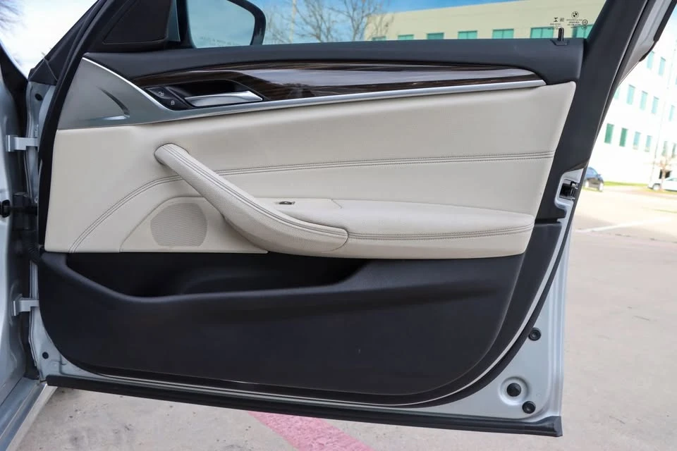 2017 BMW 5 Series - Image 10 of 19