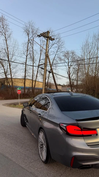 2017 BMW G30 5 Series Sedan - Image 3 of 3