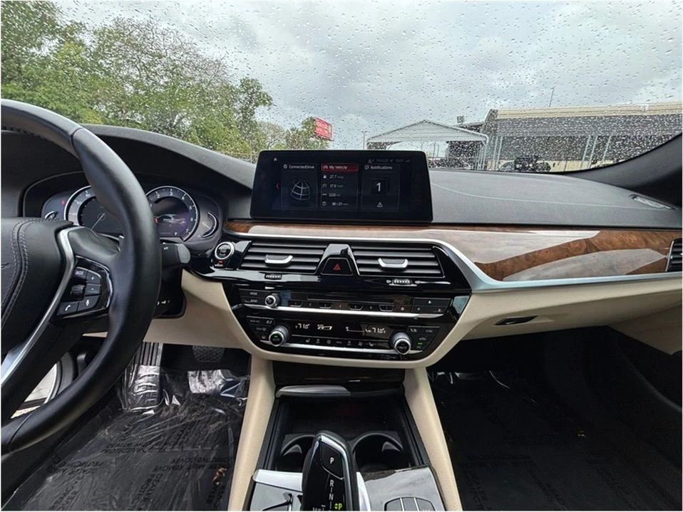 2017 BMW 5 Series - Image 11 of 20