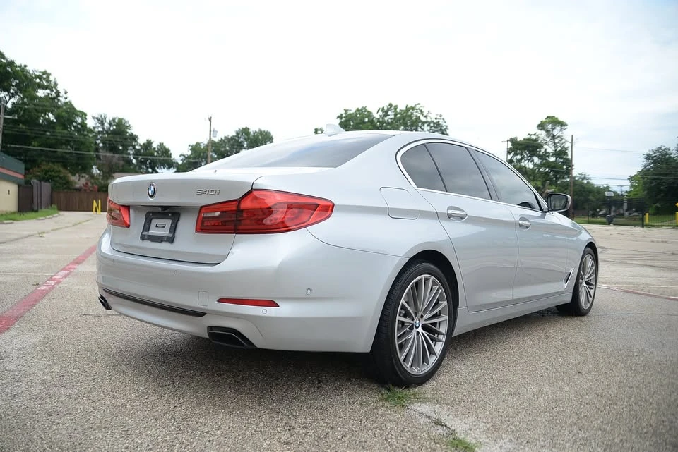 2017 BMW 5 Series - Image 11 of 18