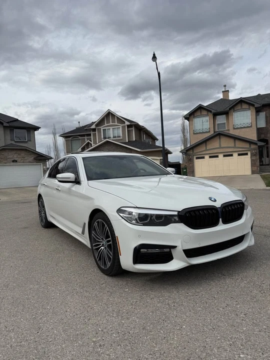 2017 BMW 5 Series - Image 10 of 17