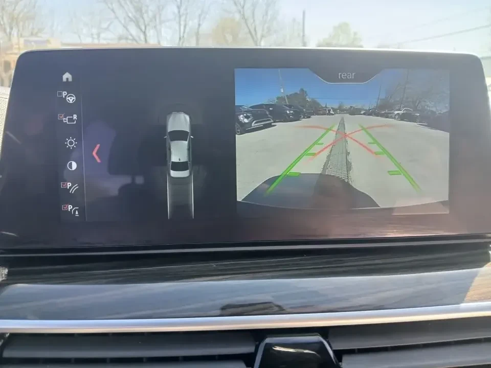 2017 BMW 5 Series - Image 16 of 17