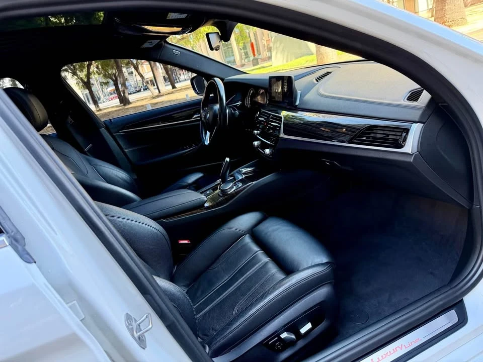 2017 BMW G30 5 Series Sedan - Image 12 of 17