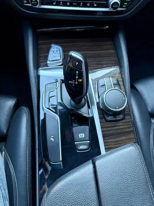 2017 BMW G30 5 Series Sedan - Image 14 of 17