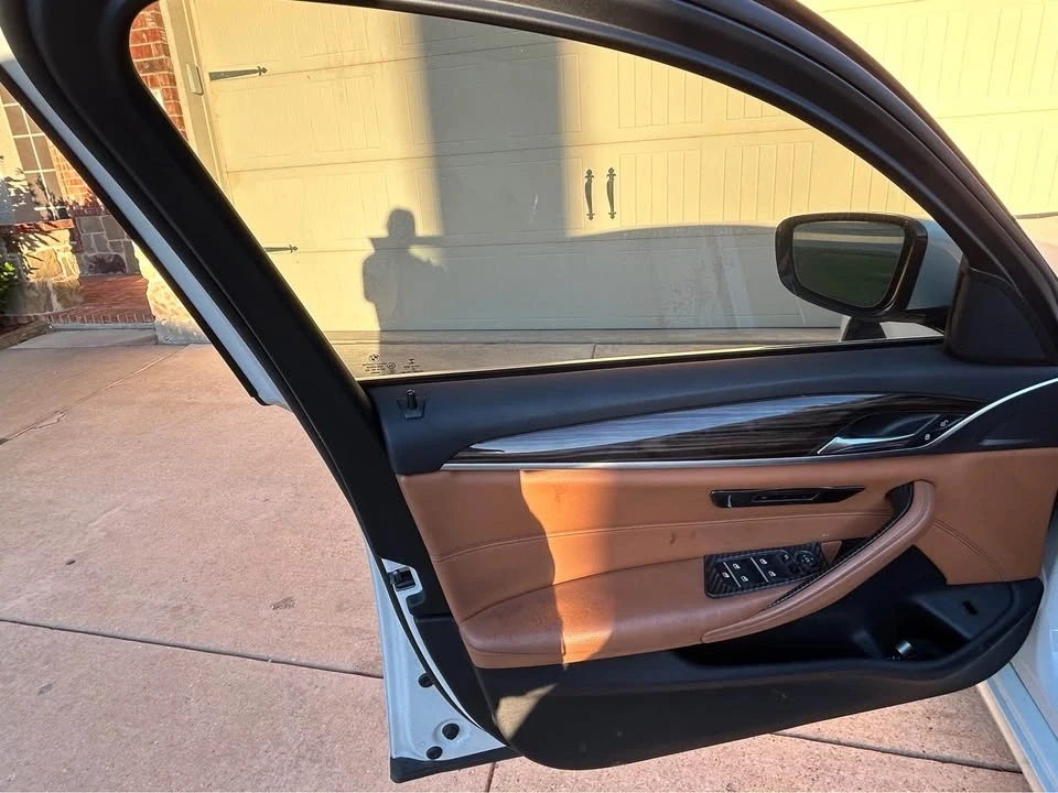 2017 BMW 5 Series - Image 4 of 4
