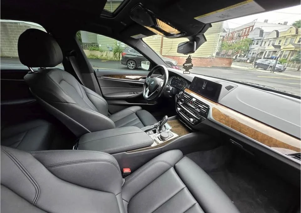 2017 BMW G30 5 Series Sedan - Image 4 of 4