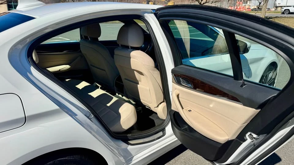 2017 BMW G30 5 Series Sedan - Image 14 of 19