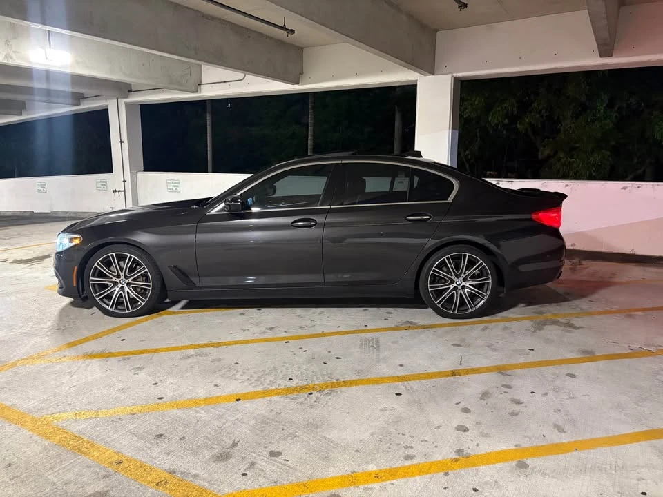2017 BMW G30 5 Series Sedan - Image 4 of 9