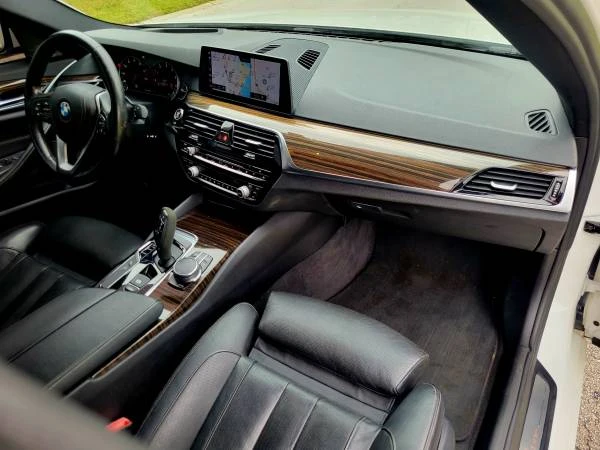 2017 BMW G30 5 Series Sedan - Image 10 of 19