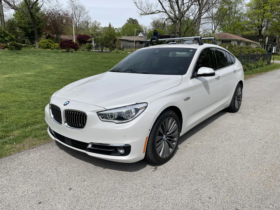 2017 BMW 5 Series - Image 6 of 31