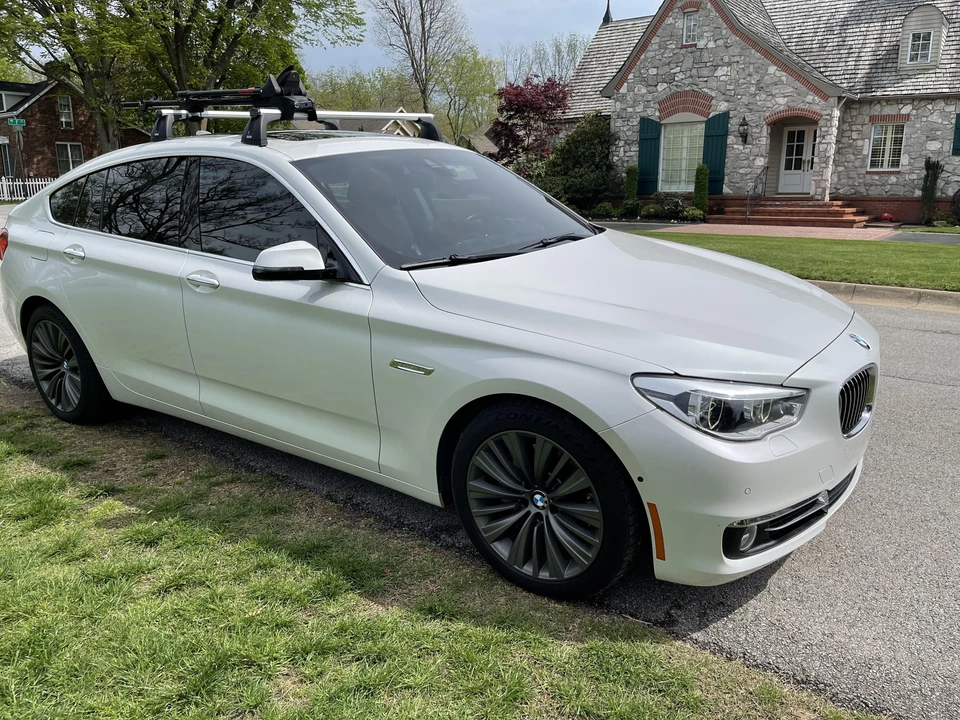 2017 BMW 5 Series - Image 14 of 31
