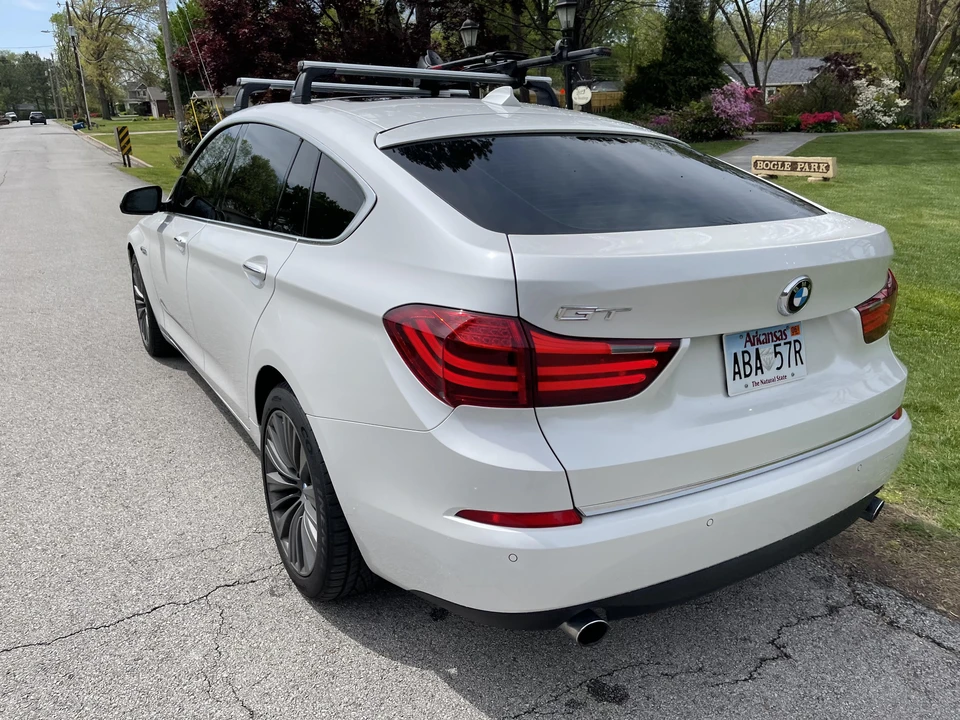 2017 BMW 5 Series - Image 10 of 31