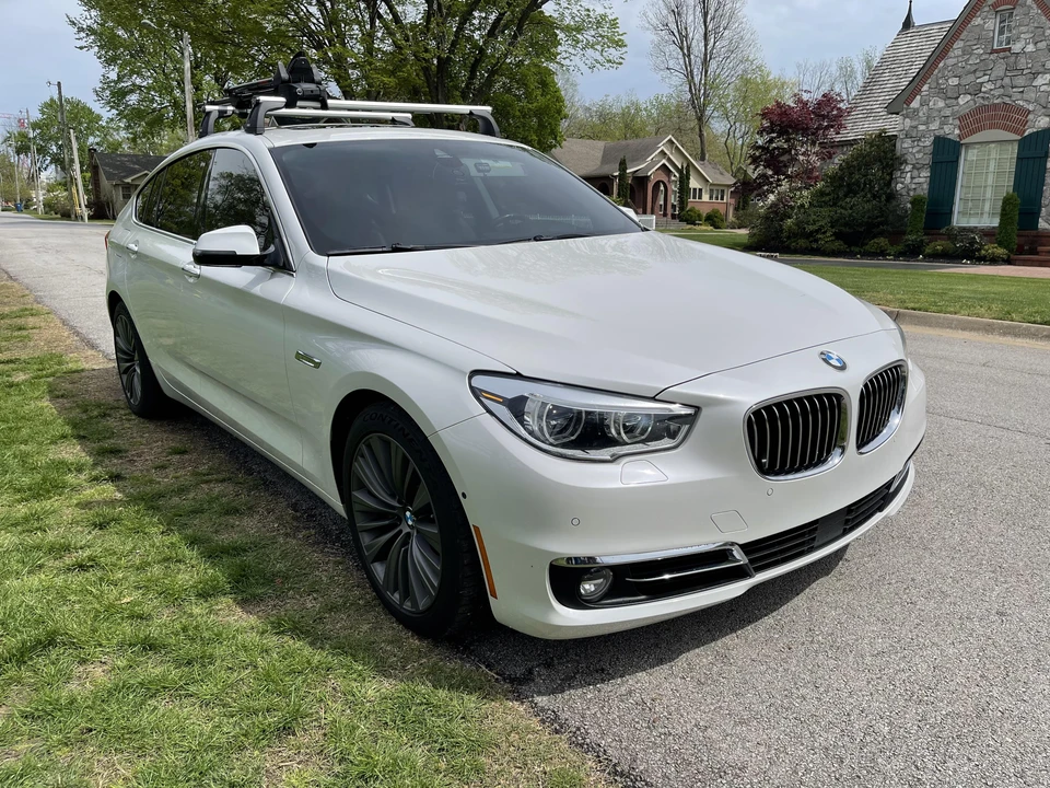 2017 BMW 5 Series - Image 16 of 31