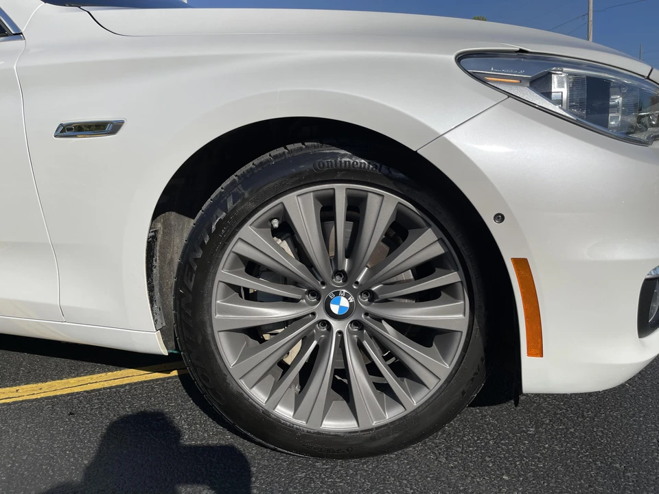 2017 BMW 5 Series - Image 28 of 31
