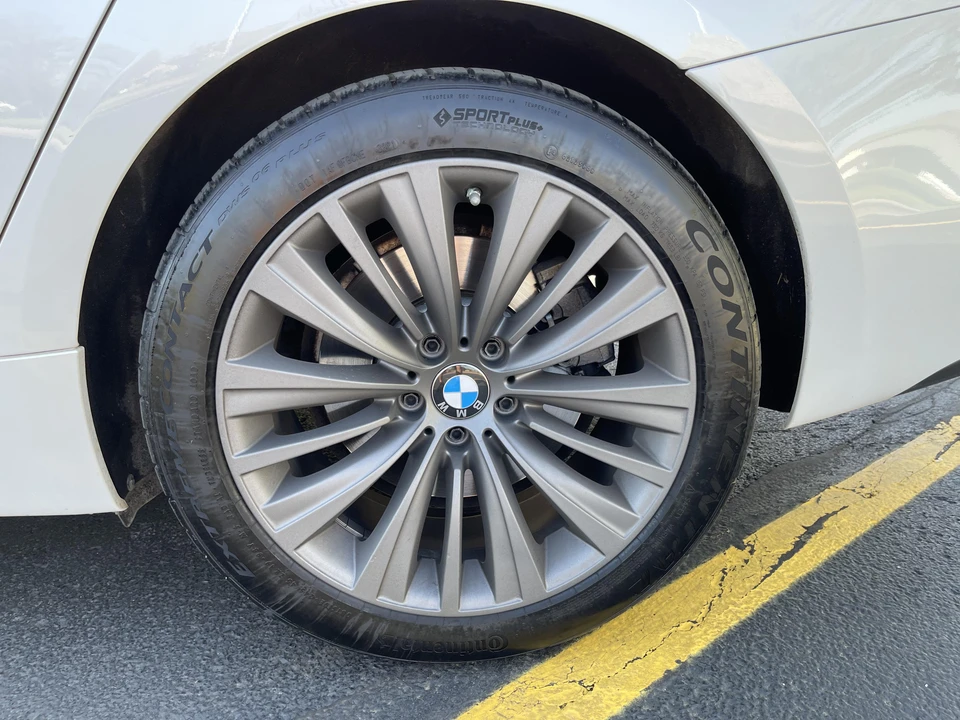 2017 BMW 5 Series - Image 26 of 31