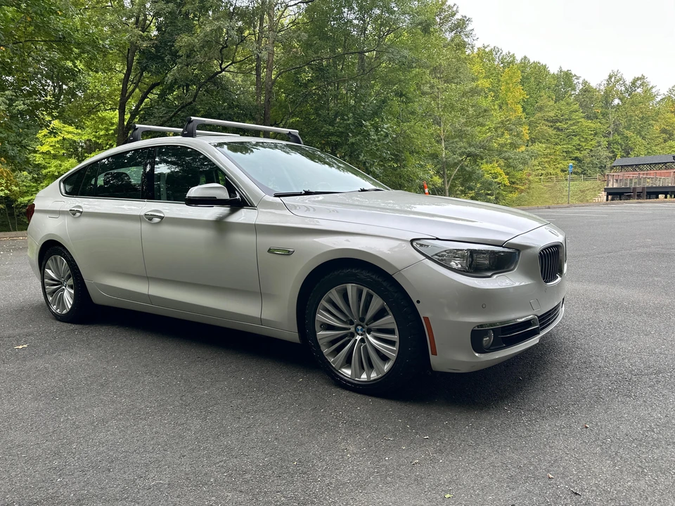 2017 BMW 5 Series - Image 12 of 31