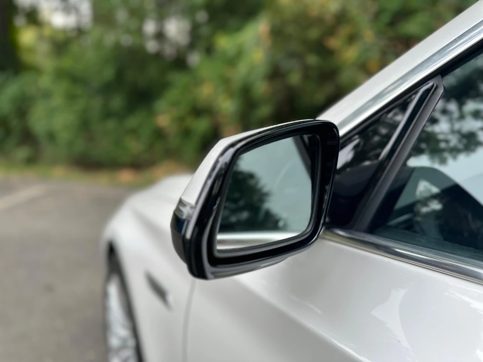 2017 BMW 5 Series - Image 17 of 31