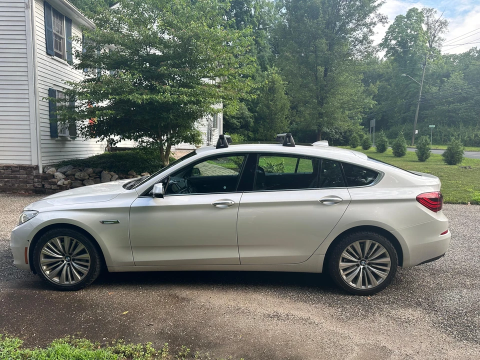 2017 BMW 5 Series - Image 7 of 31