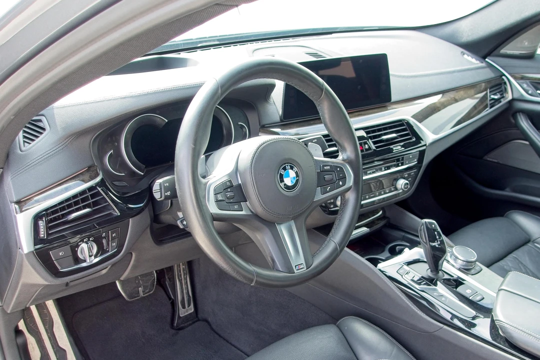 2017 BMW G30 5 Series Sedan - Image 29 of 31
