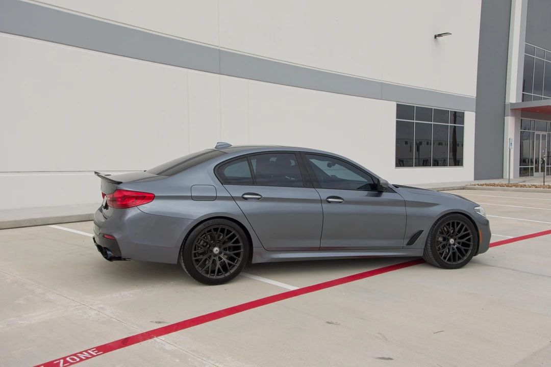 2017 BMW G30 5 Series Sedan - Image 10 of 31