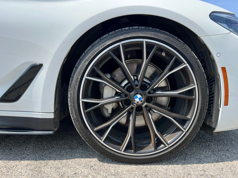 2017 BMW G30 5 Series Sedan - Image 14 of 31