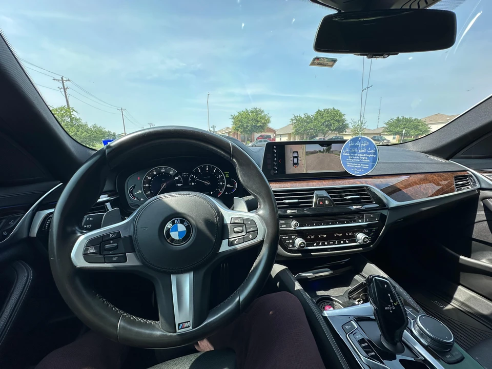 2017 BMW G30 5 Series Sedan - Image 28 of 31