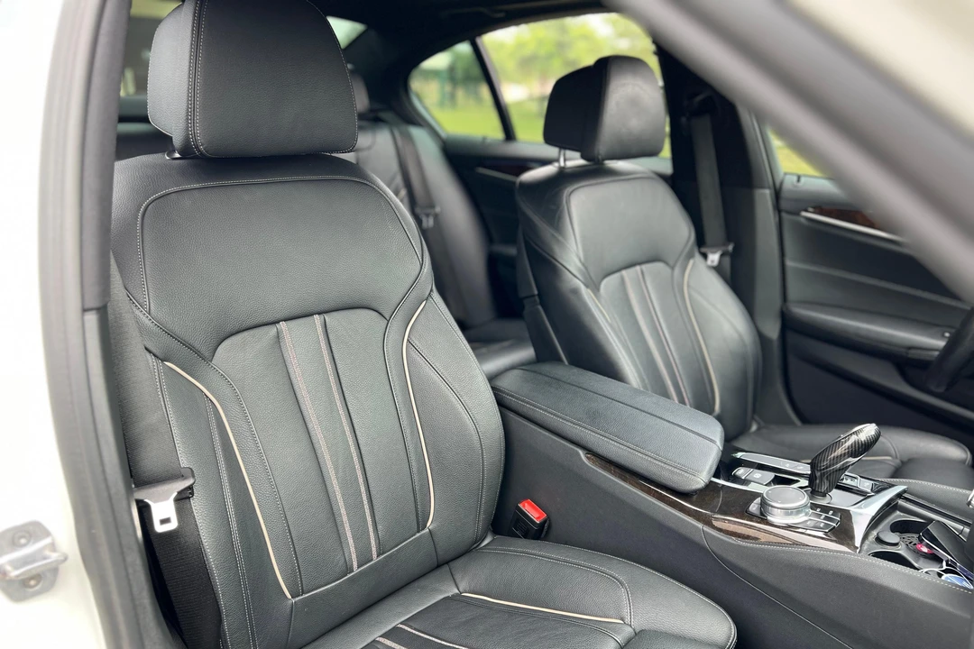 2017 BMW G30 5 Series Sedan - Image 16 of 31