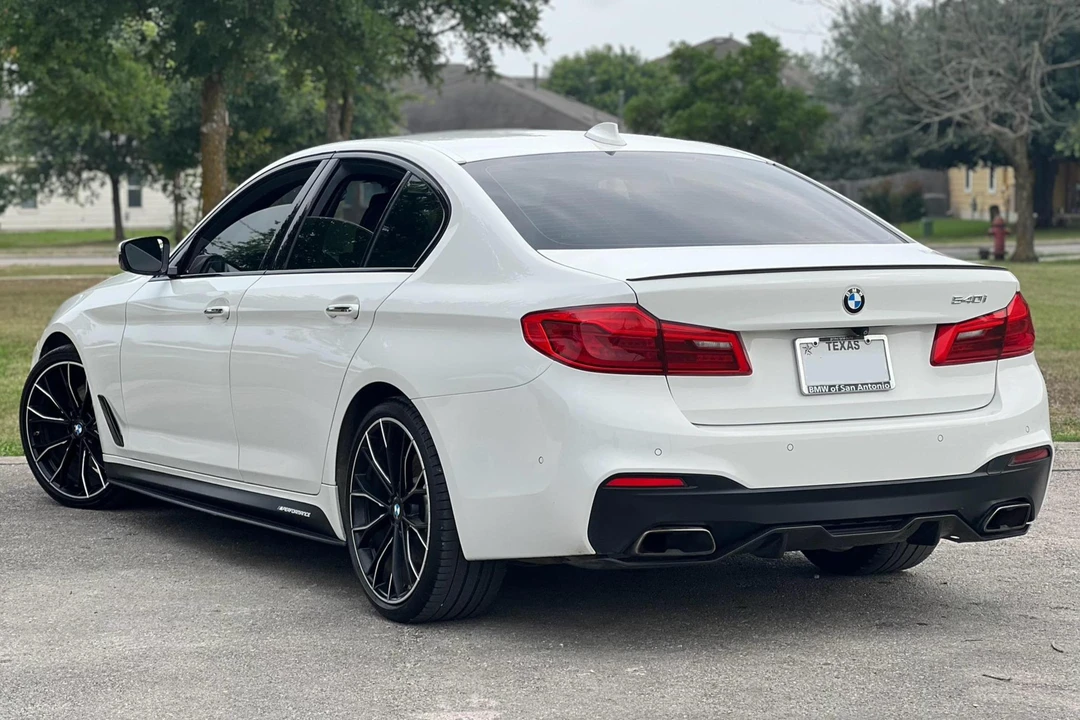 2017 BMW G30 5 Series Sedan - Image 4 of 31