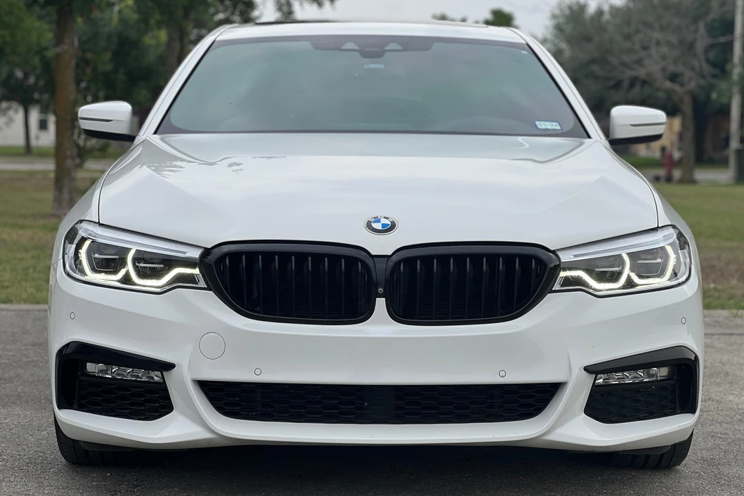 2017 BMW G30 5 Series Sedan - Image 2 of 31
