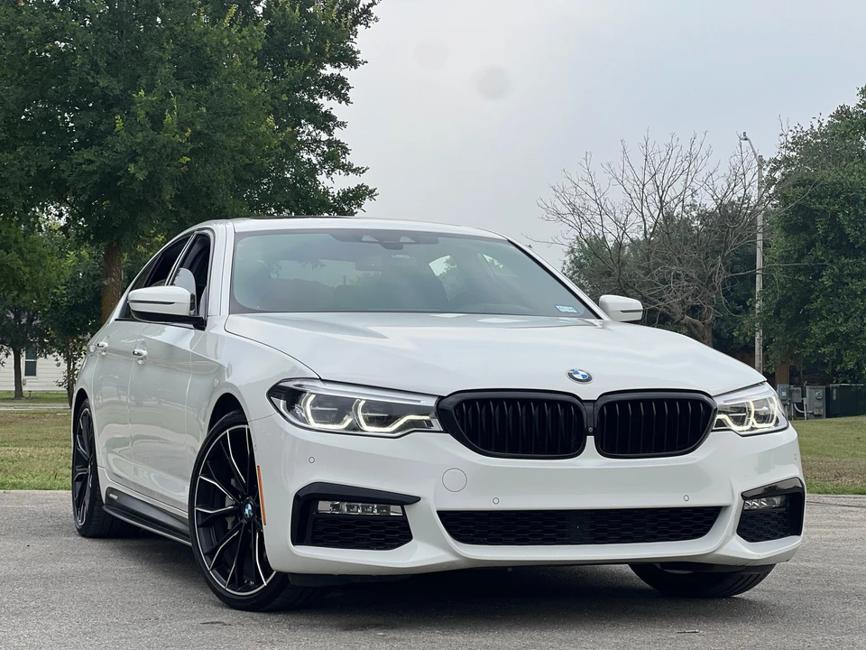 2017 BMW G30 5 Series Sedan - Image 10 of 31