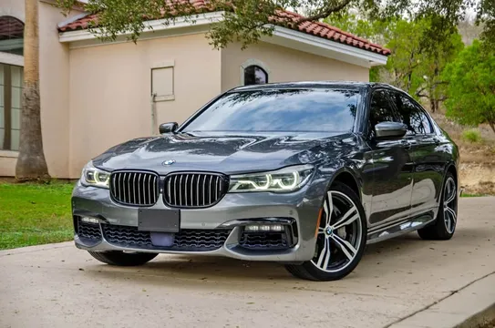 2017 BMW 7 Series 750i xDrive M Sport Line
