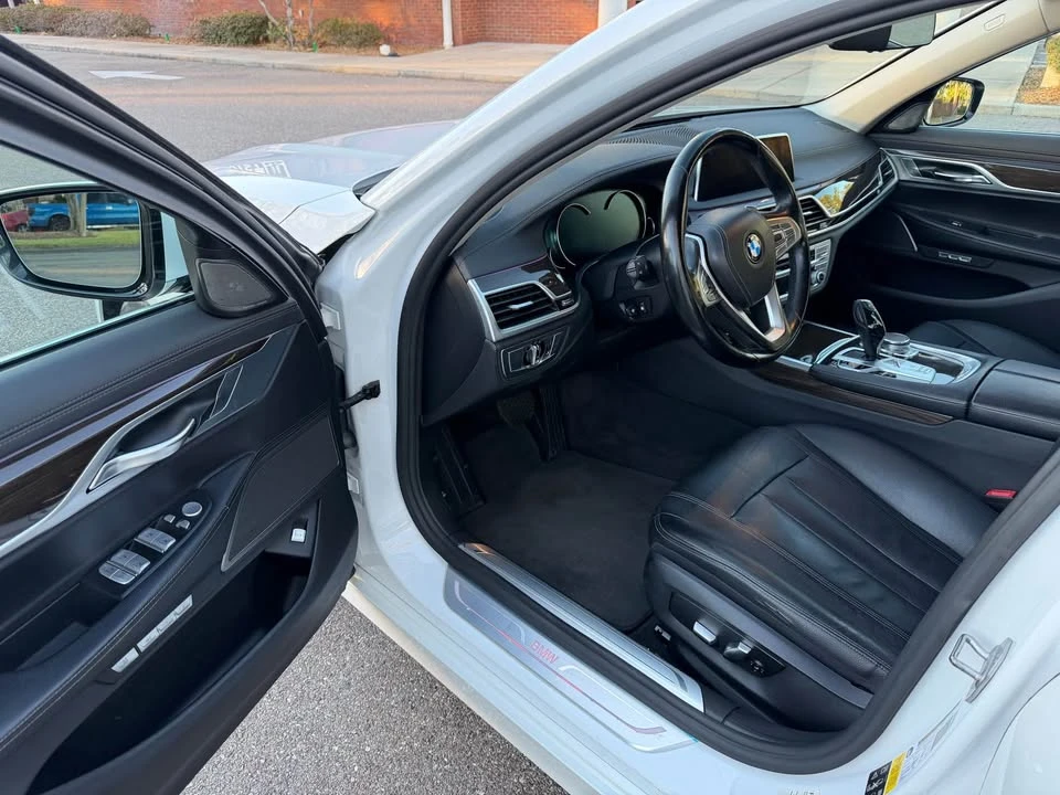 2017 BMW G11/G12 7 Series - Image 11 of 20