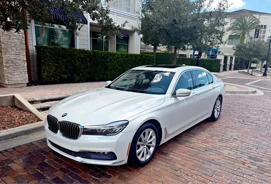 2017 BMW 740Li xDrive Sedan 4D