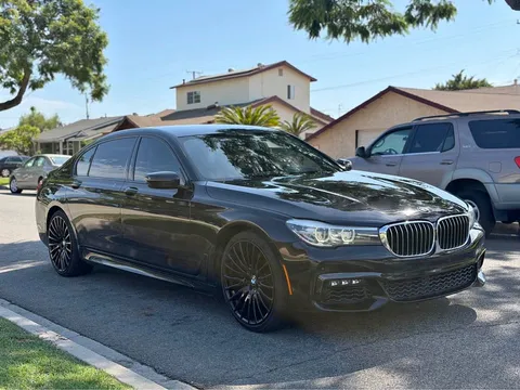 2017 BMW 740e xDrive Sedan 4D