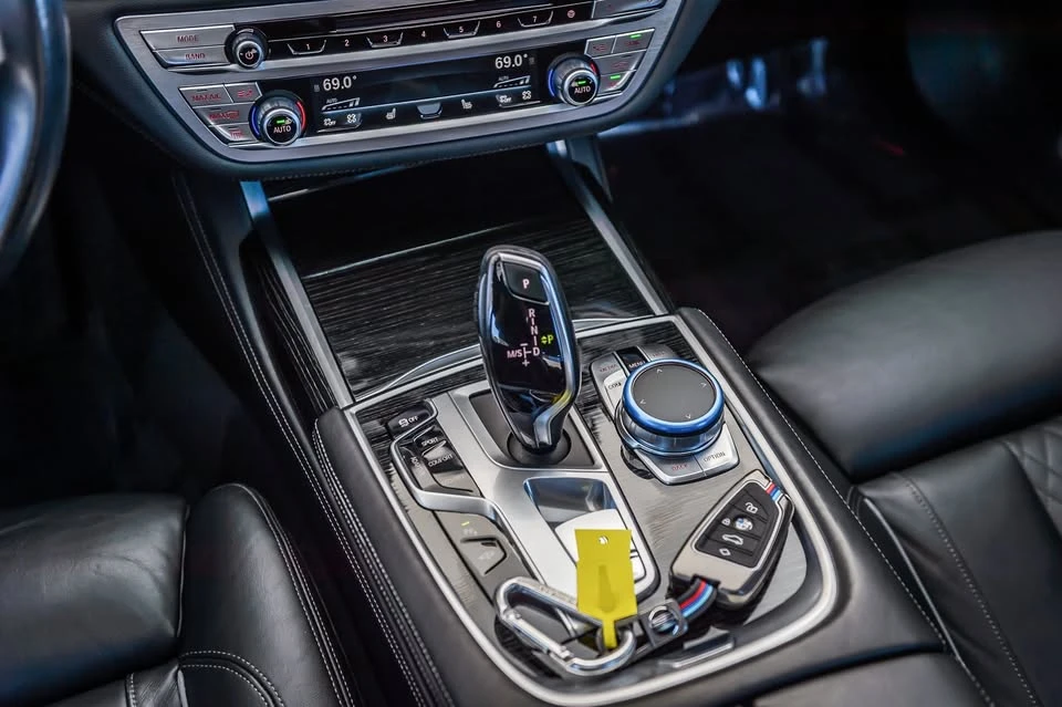 2017 BMW G11/G12 7 Series - Image 11 of 20