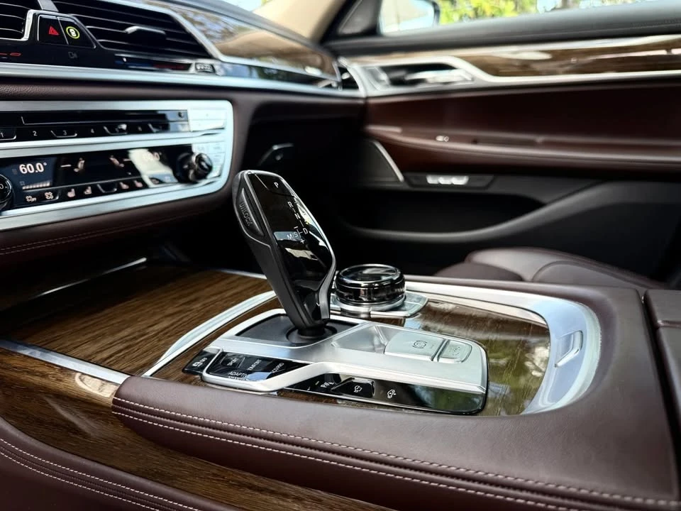 2017 BMW G11/G12 7 Series - Image 10 of 20