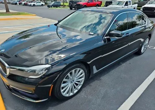 2017 BMW 7 Series 740i