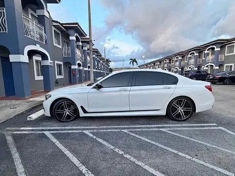 2017 BMW 7 Series 740i Sedan 4D